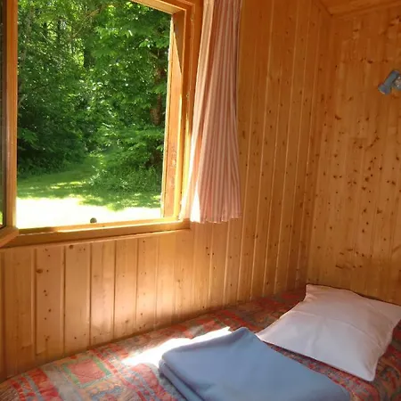 Chalet En Auvergne -peche Chalet